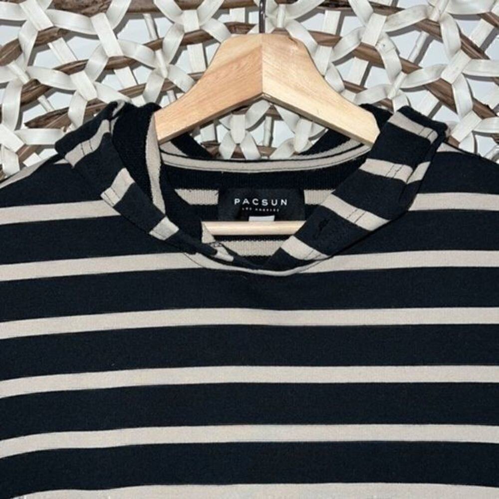 PacSun black and tan striped woman’s hooded sweatshirt size small like new - Picture 2 of 5